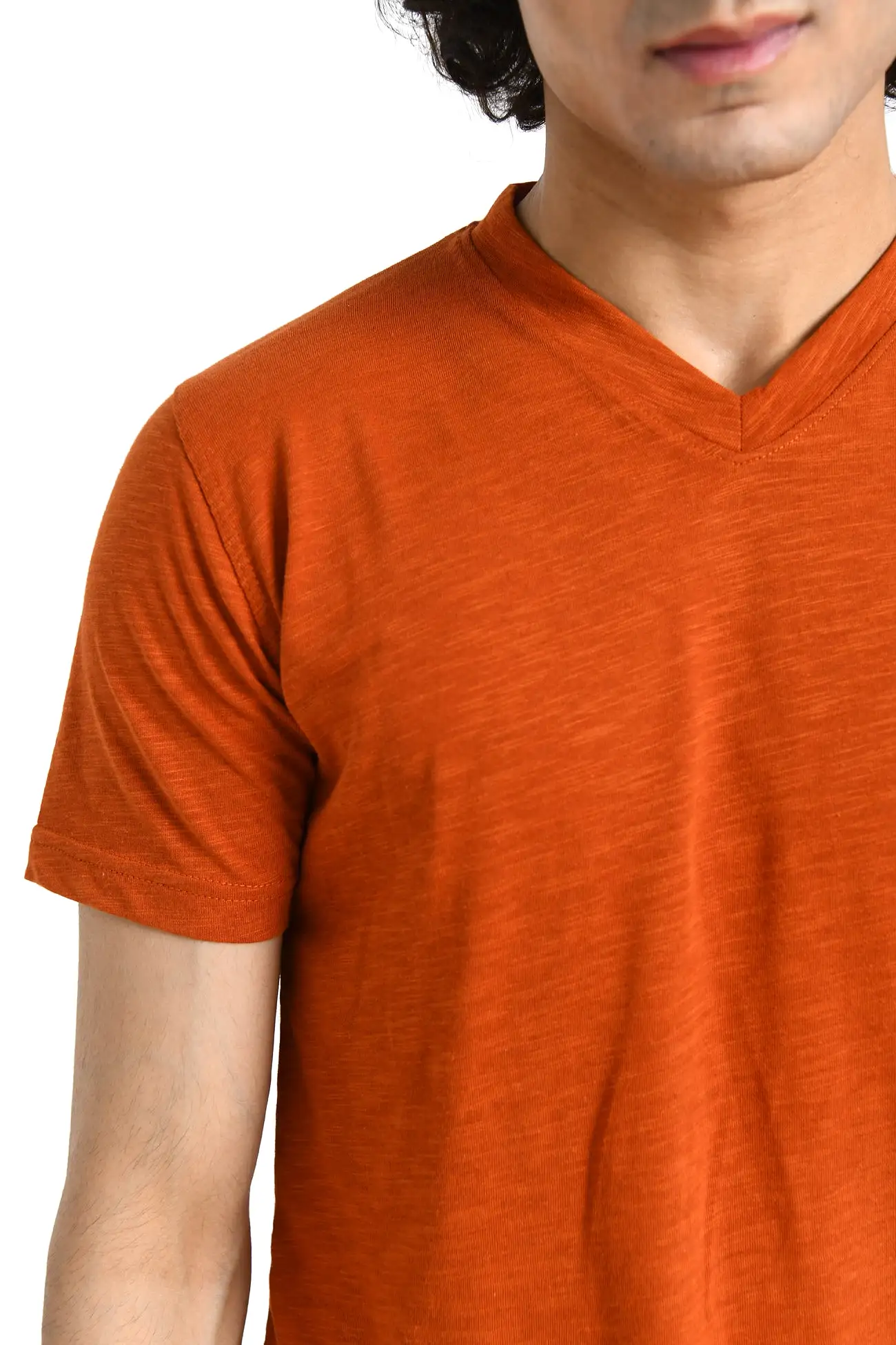 BASIC V-NECK TSHIRT