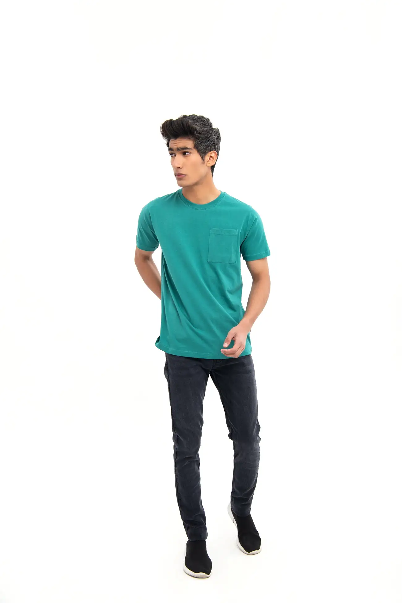 CREW NECK T-SHIRT WITH PATCH POCKET