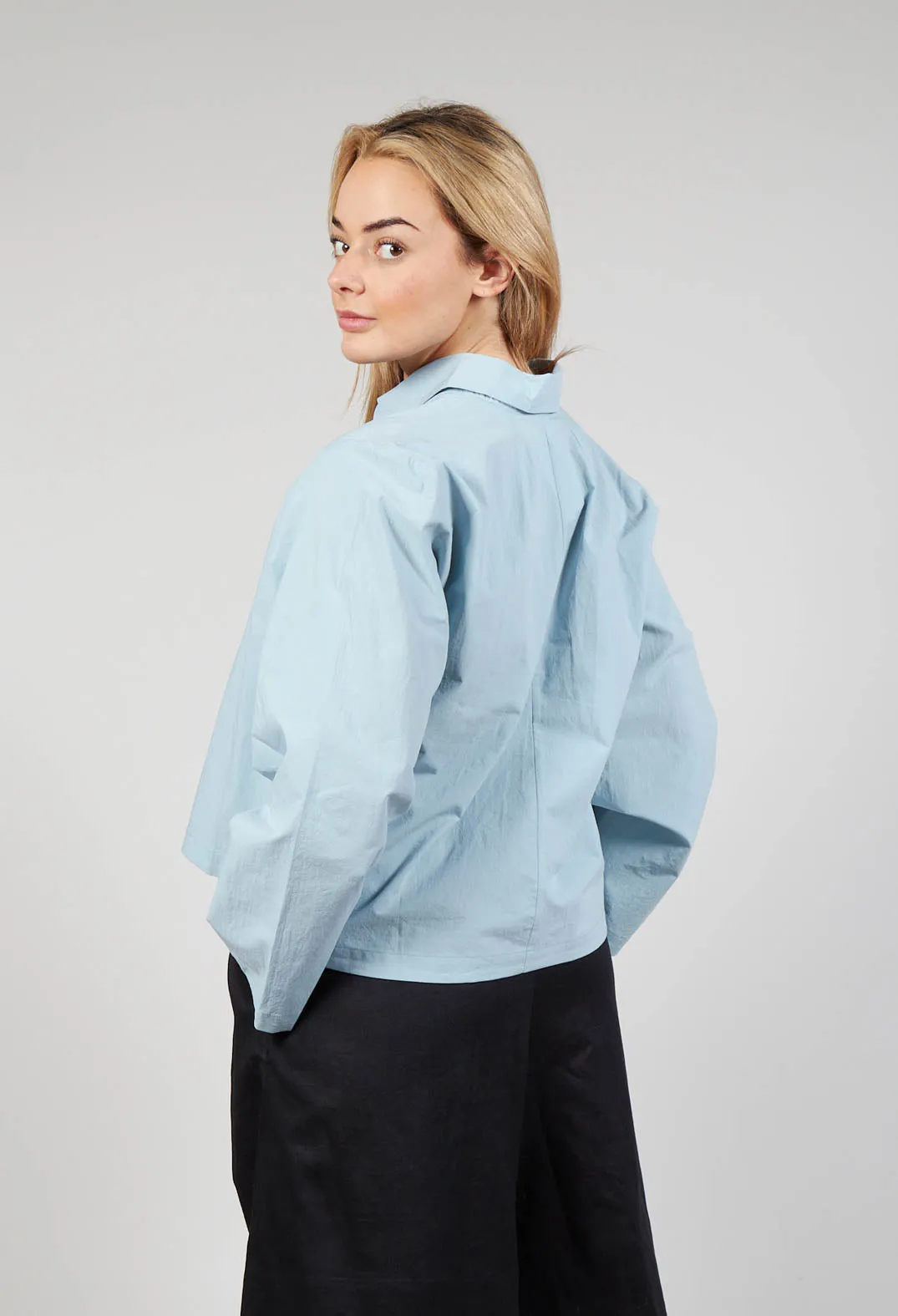 Cropped Patch Pocket Shirt in Blue