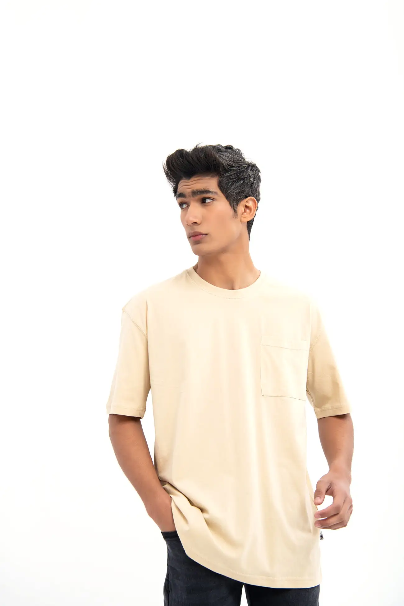 DROP SHOULDER T-SHIRT WITH PATCH POCKET