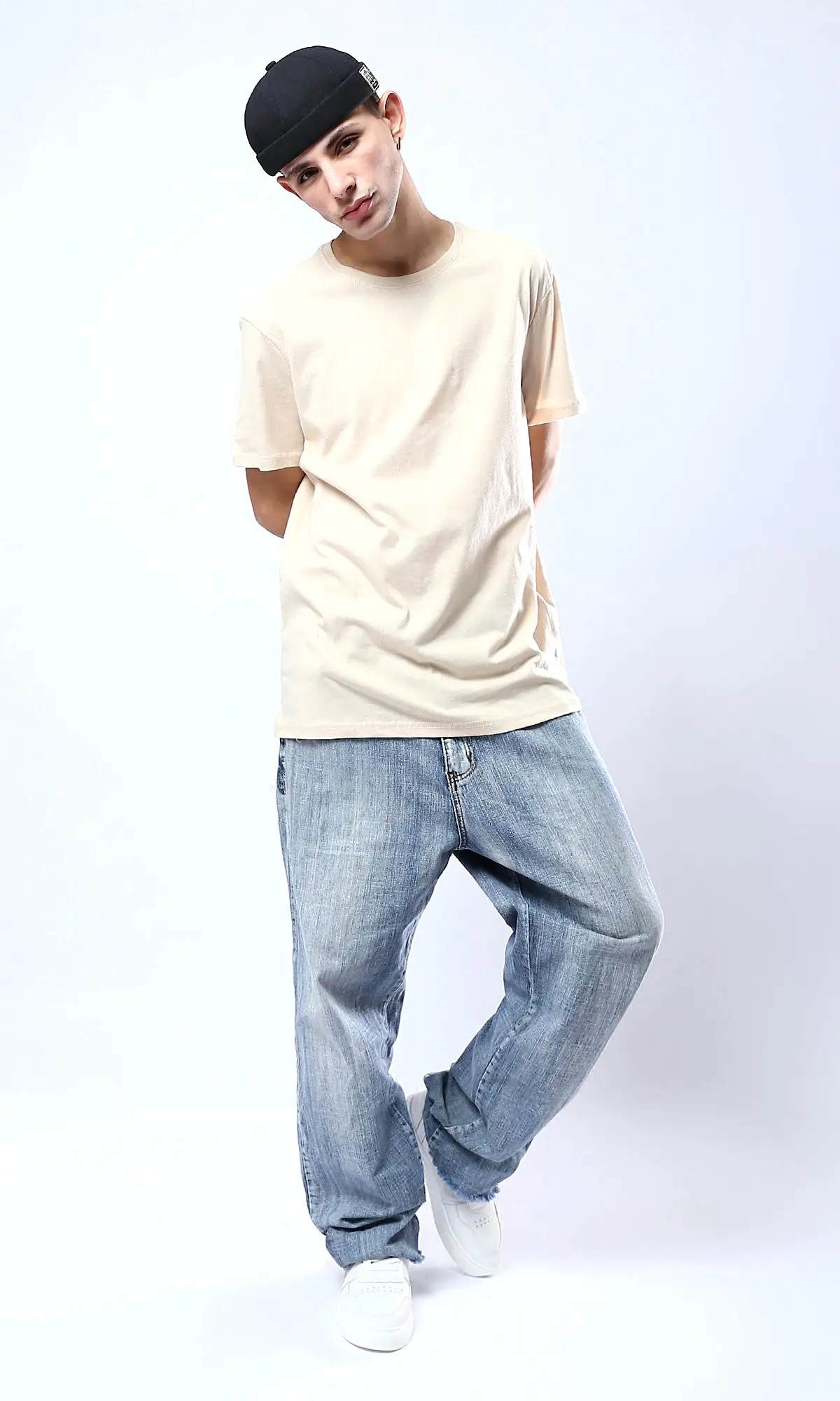 O178819 Beige Crew Neck Solid Basic Tee