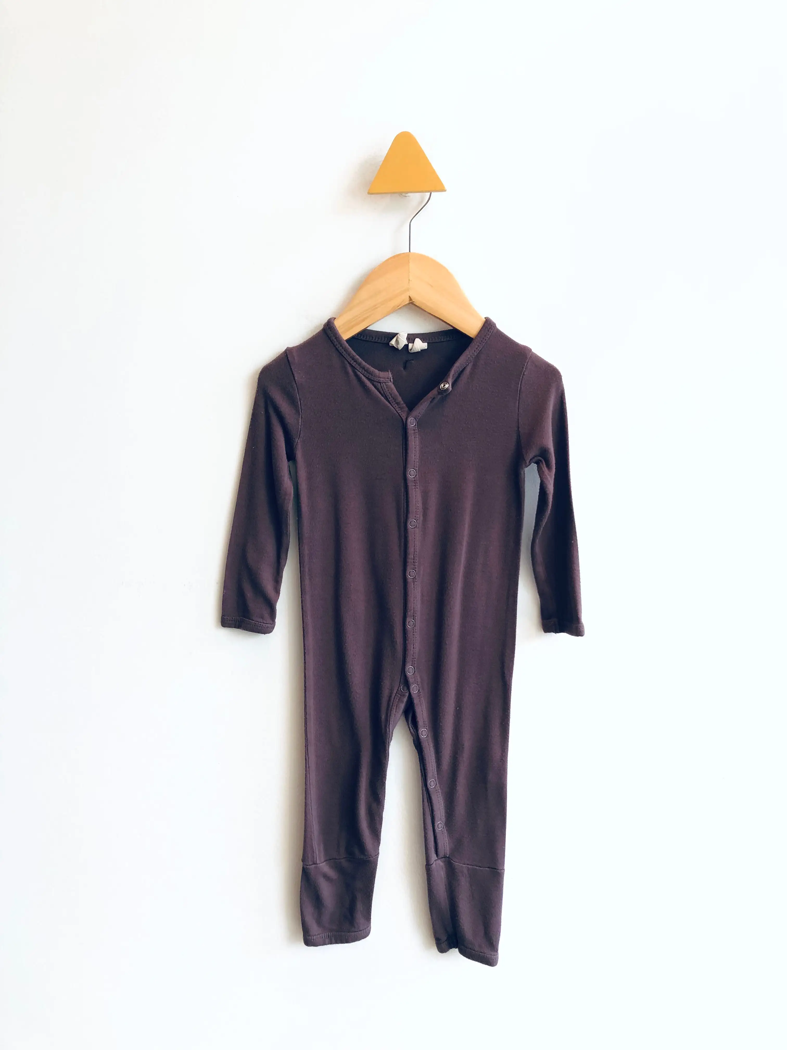 REALLY LOVED Bamboo Romper (missing top snap) // 12-18M